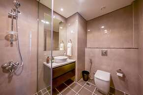 Tanin - Unique Modern Apt with Stunning Canal View