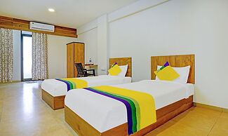 Itsy Hotels Oasis Pride