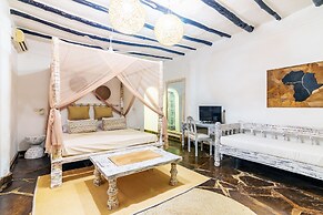 JUMBO CLUB WATAMU