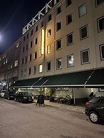 Hotel Maritime