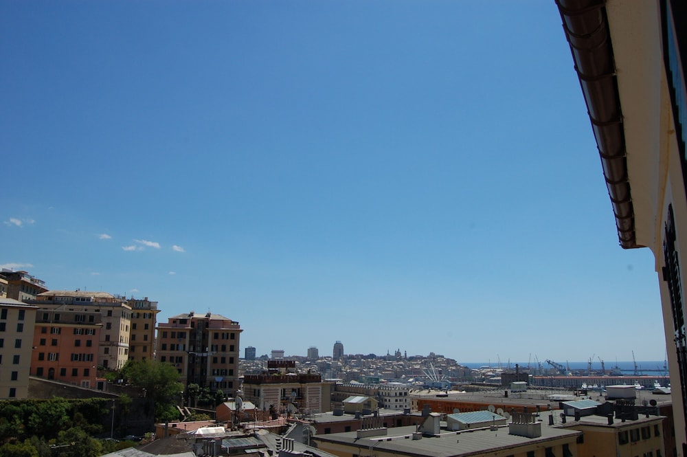 Cosy Apartment Central Location City View Genova