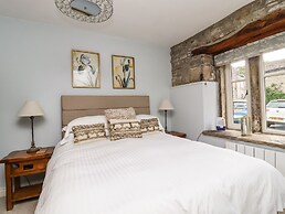 Squint Cottage