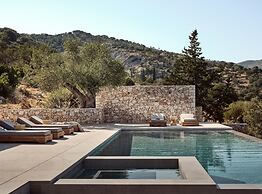 Design 3-bed Villa With Infinity Pool in Zakynthos