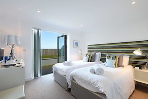 Halcyon Cove