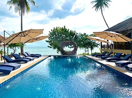 Absolute Beachfront Resort