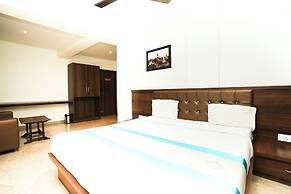Hotel Hangout