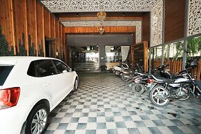 Hotel Hangout