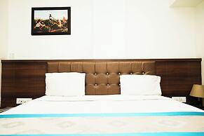 Hotel Hangout