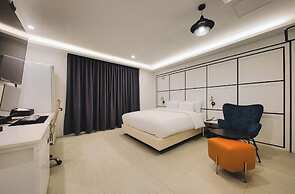 Arden Hotel