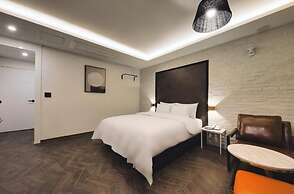 Arden Hotel
