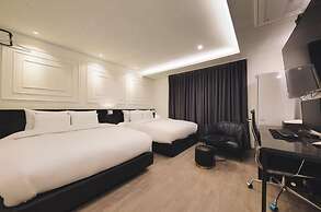 Arden Hotel