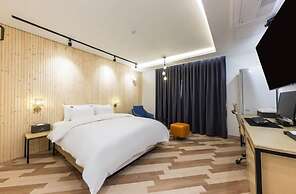 Arden Hotel