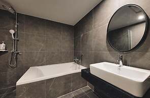 Arden Hotel