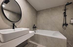 Arden Hotel