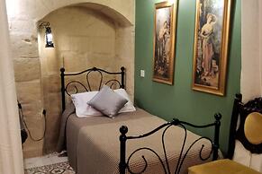 2 Bed House Sleeps 3 - Wifi, Aircon, Balcony