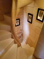 2 Bed House Sleeps 3 - Wifi, Aircon, Balcony