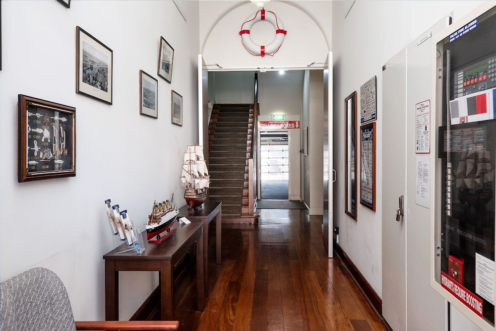 Fremantle Harbourside  Apartments
