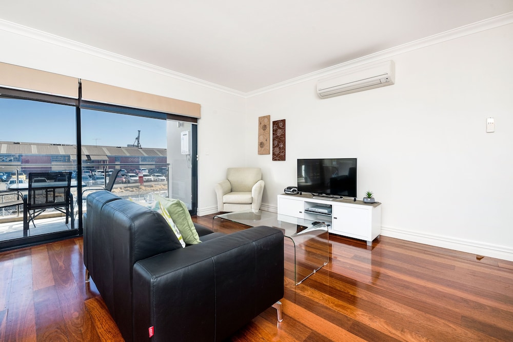 Fremantle Harbourside  Apartments