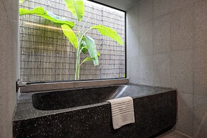 Two Seasons Siem Reap Hotel