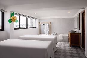 Two Seasons Siem Reap Hotel