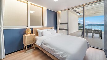 Yeosu Liposo Poolvilla