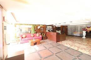GoldRoom