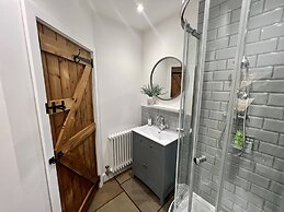 Penderyn Cottage, Waterfall Country, Brecon Beacons