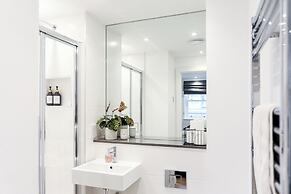 Chapel - Central Studio Apartment