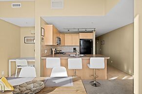GLOBALSTAY. Gorgeous Downtown Condos. Free parking