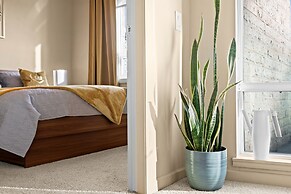 GLOBALSTAY. Gorgeous Downtown Condos. Free parking