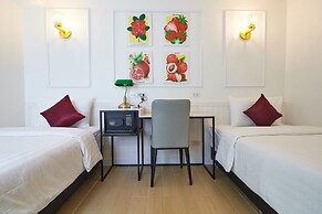 Rose Apple Hotel