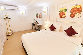 Rose Apple Hotel