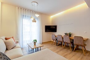 IO SUITES