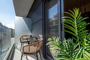 IO SUITES