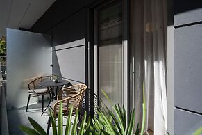 IO SUITES