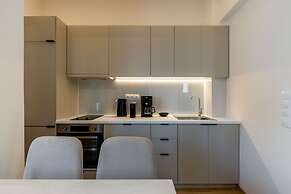 IO SUITES