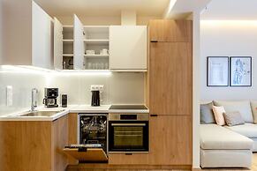 IO SUITES