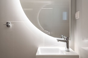 IO SUITES
