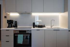 IO SUITES