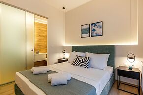 IO SUITES