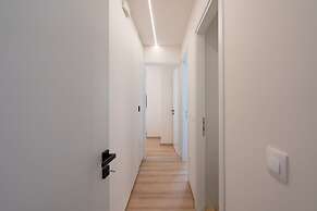 IO SUITES