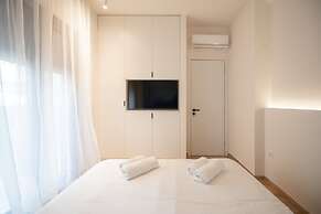 IO SUITES