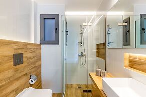 IO SUITES