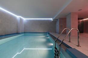 Suites Plaza Hotel & Wellness