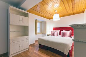 Portas do Teatro Apartments