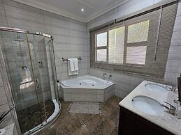Leopard Corner Lodge