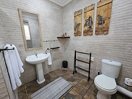 Leopard Corner Lodge