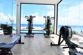 Luxury Apartment on 5th Av -One Paralia
