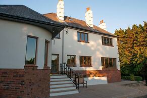 The Old Mount Manor, Causeway Coast