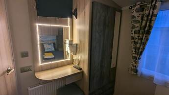 Lighthouse Lodge - Dog Friendly Nr Sutton on Sea